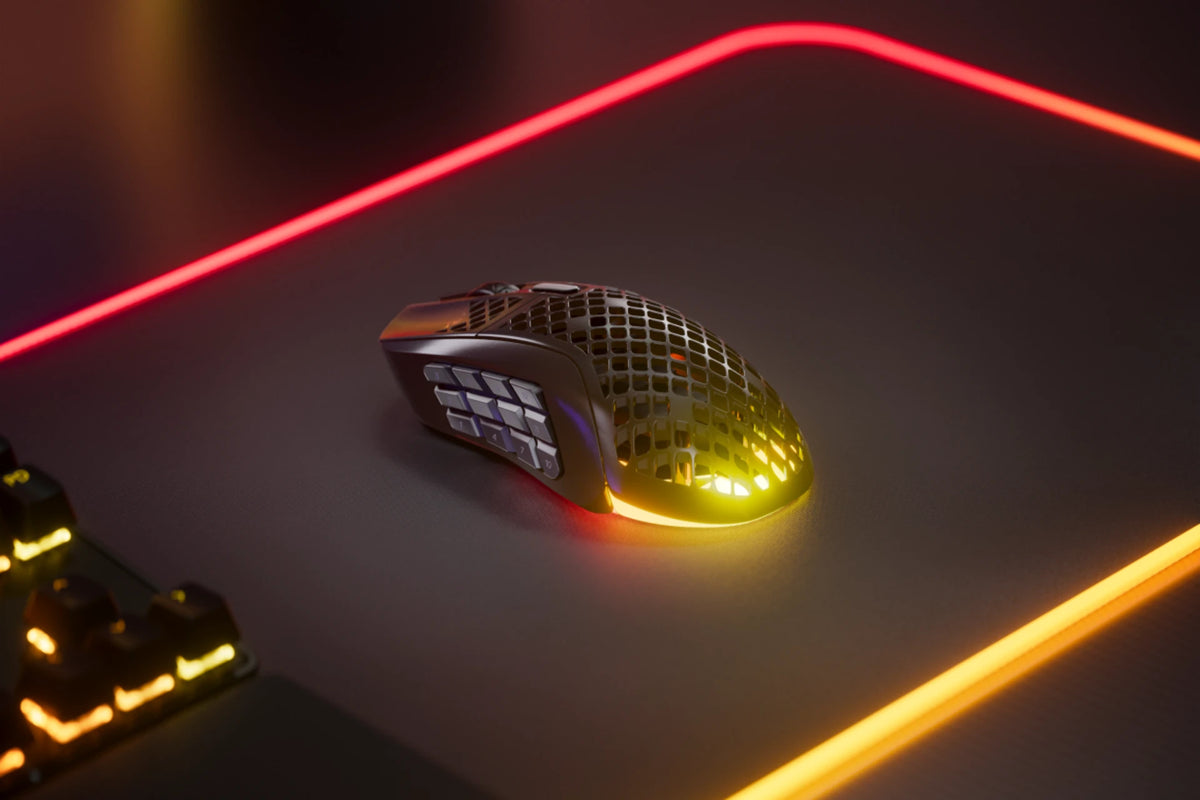 Aerox 9 Wireless Blemished Box